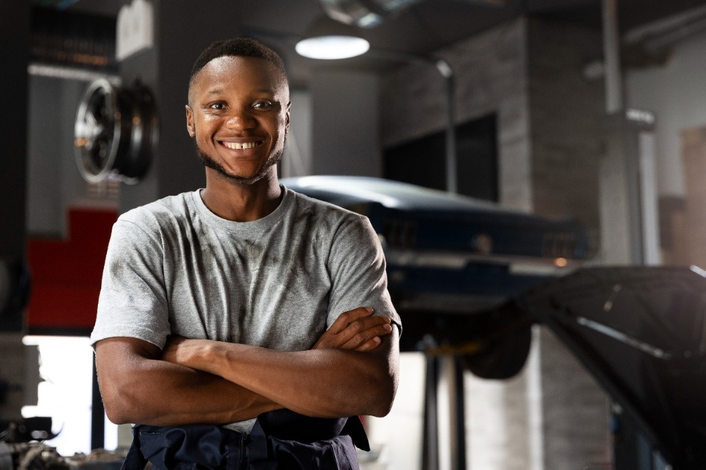 Automobile & Heavy Equipment service professionals